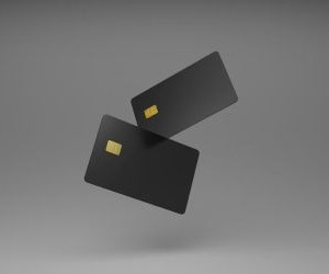 As ações oferecem potencial de crescimento a longo prazo e renda de dividendos ao investir em empresas que criam valor ao longo do tempo, mas também apresentam riscos significativos devido à volatilidade do mercado, ciclos econômicos e eventos específicos de cada empresa; a chave é investir com uma estratégia clara, diversificação adequada e somente com capital que não comprometa sua estabilidade financeira.