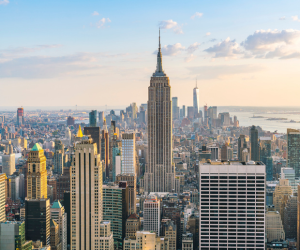 Nos Estados Unidos, hipotecas incluem taxas fixas, ajustáveis, FHA e VA. Avaliar além das taxas é chave para financiar com economia e segurança.